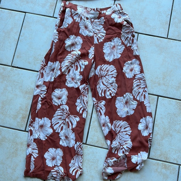 Roxy set - Picture 3 of 3